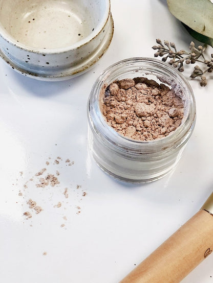 Afsluttende pudder – Mat og naturlig finish | Bristle & Bloom