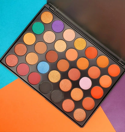 Højpigmenteret Øjenskyggepalette – Intens & Blendbar | Bristle & Bloom